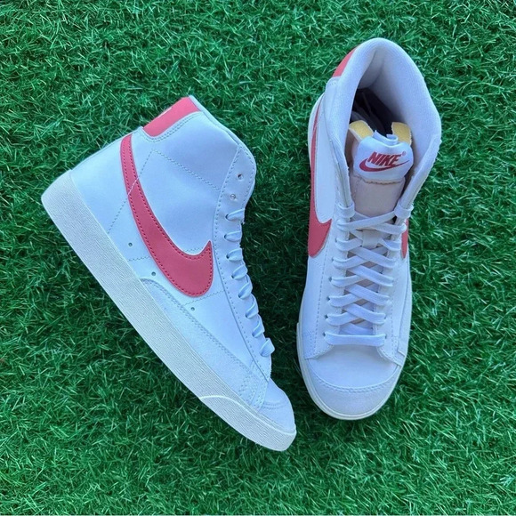 Nike Blazer Mid ‘77 NN White / Adobe Red Stardust - Sail - Picture 5 of 9